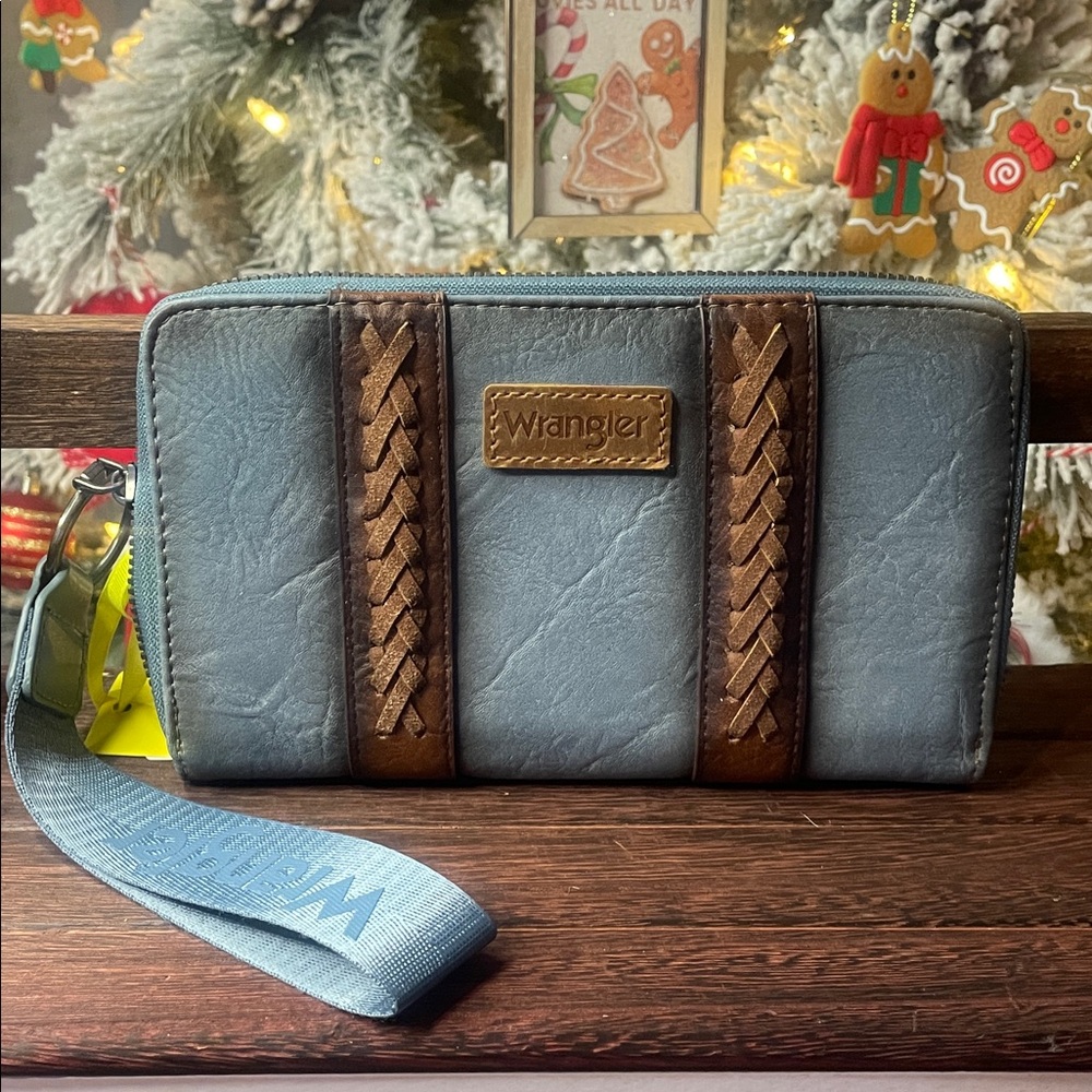 Wrangler Gray and Brown Wristlet